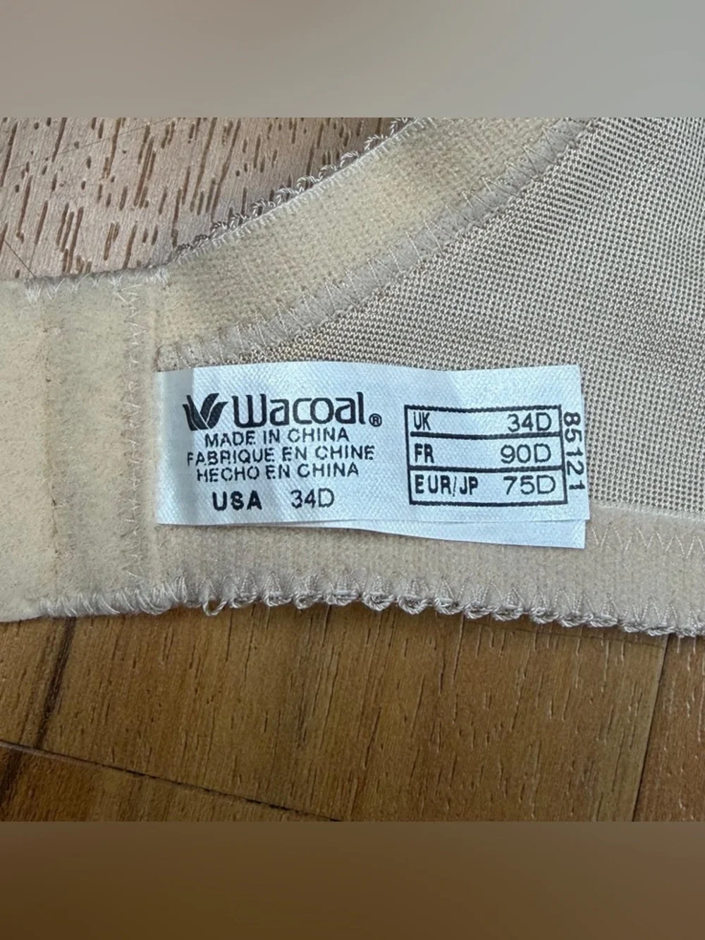 Wacoal 34D Nude Lace Mesh Underwire Bra Full Coverage NWT Comfort Fit